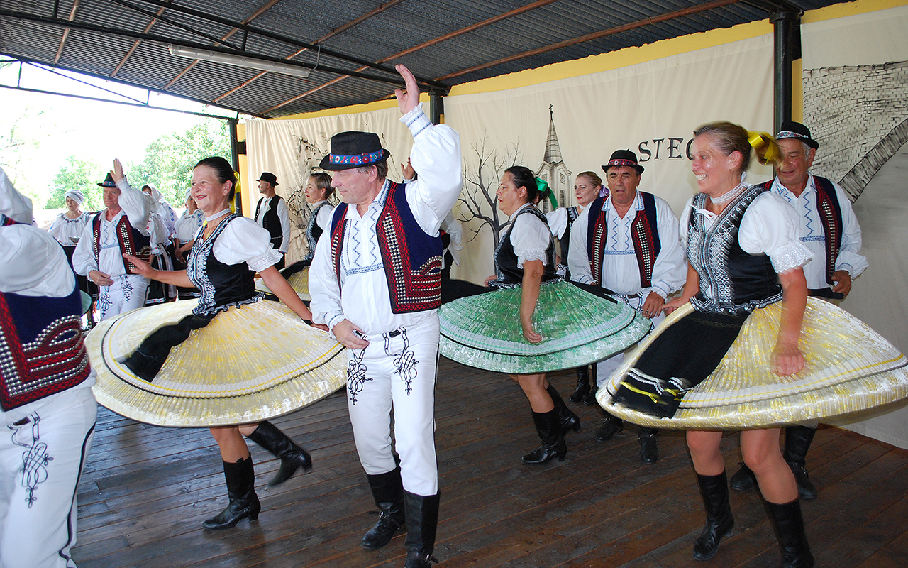 Leopoldovské hody 2025 - folklórna prehliadka piesní a tancov