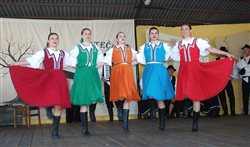 Leopoldovské hody - Folklórne Mestečko, dekoratívna grafika