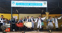 Leopoldovské hody - Folklórne Mestečko, dekoratívna grafika