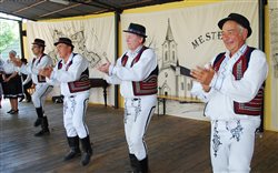 Regionálna prehliadka piesní a tancov Folklórne Mestečko