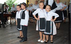 Regionálna prehliadka piesní a tancov Folklórne Mestečko