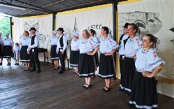 Regionálna prehliadka piesní a tancov Folklórne Mestečko