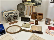 Hodová výstava starých fotografií, dokumentov a predmetov predmetov zberateľa Miloša Jančára