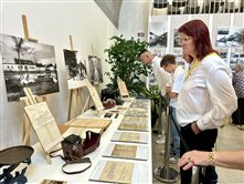 Hodová výstava starých fotografií, dokumentov a predmetov predmetov zberateľa Miloša Jančára