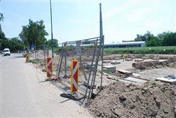 Požiarna zbrojnica, stavba - dekoratívna grafika