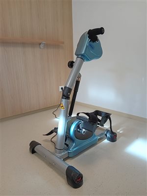 Bicykel na aktívne a pasívne cvičenie