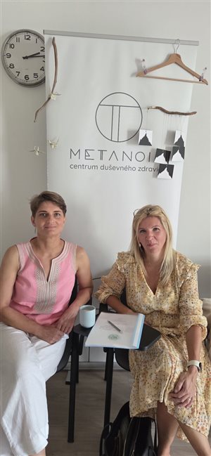 Opatrovateľky z detských jaslí na kurze montessori