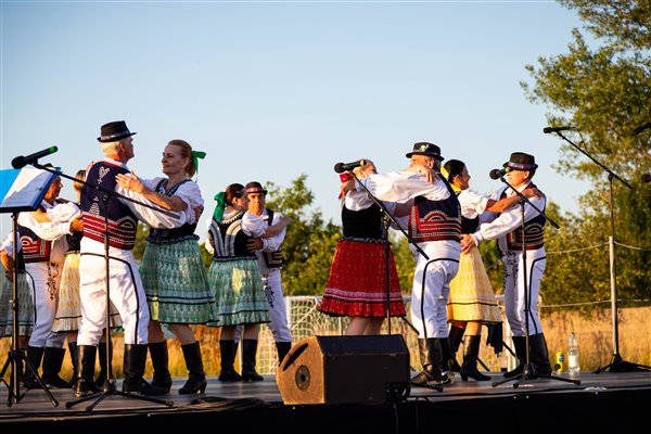 KSF Mestečko na vystúpení Muzika v Beregsegu