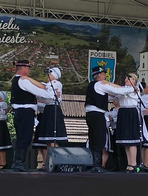 Vystúpenie KSF Mestečko na Podbielanských folklórnych slávnostiach
