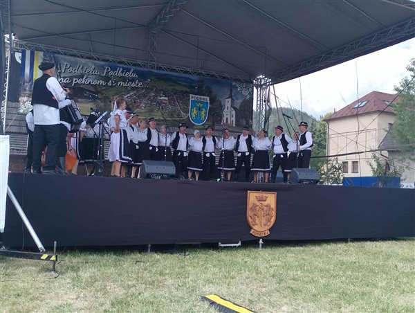 Vystúpenie KSF Mestečko na Podbielanských folklórnych slávnostiach