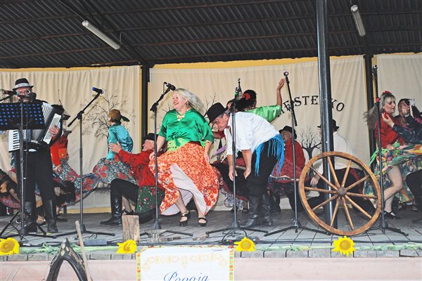Folklórne Mestečko vystúpenie