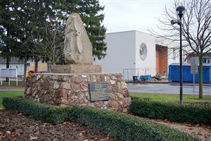 Oprava pomníka Jarolíma Gucmana