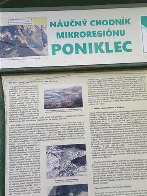 Náučné tabule na ceste