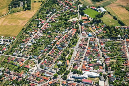 Mesto Leopoldov - letecký záber na centrálnu časť mesta